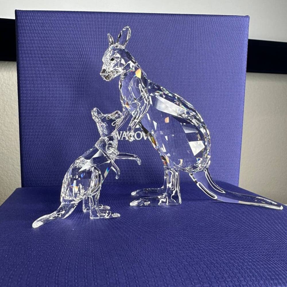 Swarovski Crystal Figurines KANGAROO Mother with Baby, Clear
